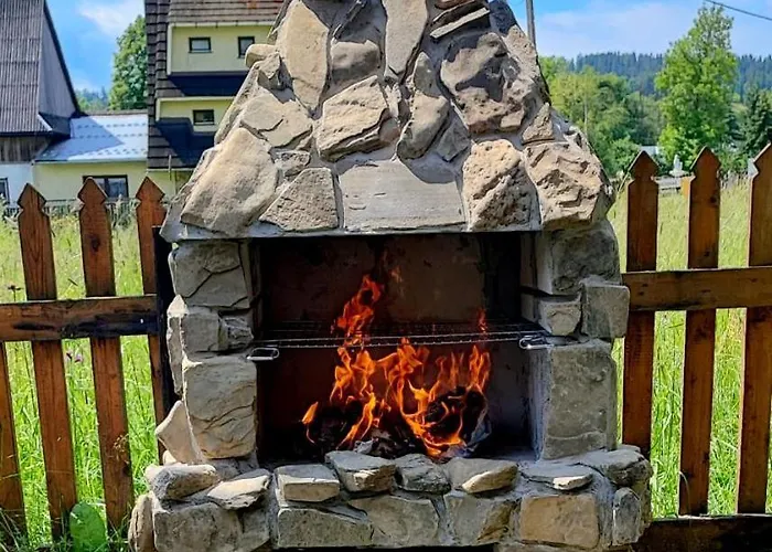 Pod Modrzewiami Chalet *